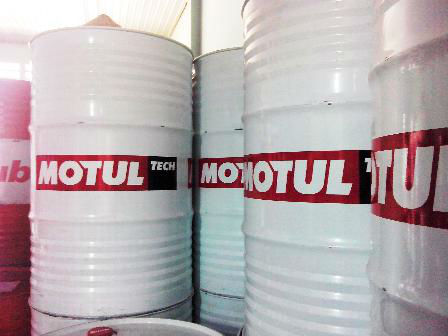 Dầu nhớt Motul